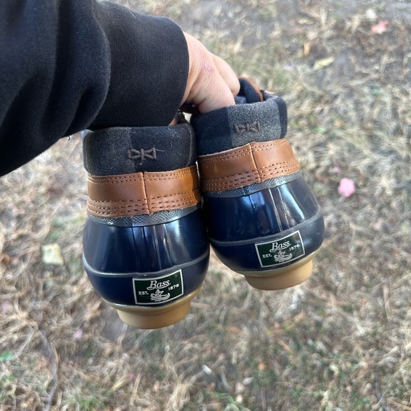 G.H. Bass & CO Duck Boots - Picture 4 of 6
